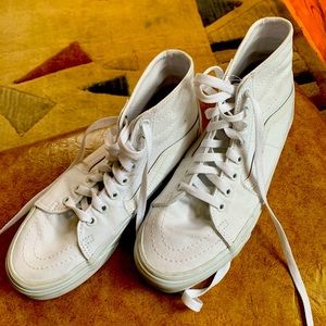 VANS white hi-top sk8 womens 8, mens 6.5, UK 5.5, eu 38.5